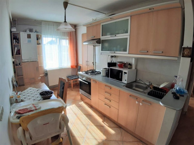 Apartament 2 camere | 58 mp | etaj 3 | parcare | zona Semicentrala!
