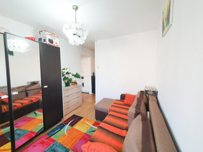 Apartament 4 camere | 76mp | Decomandat | Et. 3/4 | Balcon | Manastur 