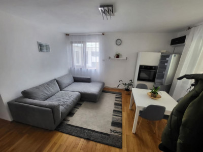 Apartament 3 camere | Etaj 1 | 70 mp | Bloc nou |  Parcare | Campului 