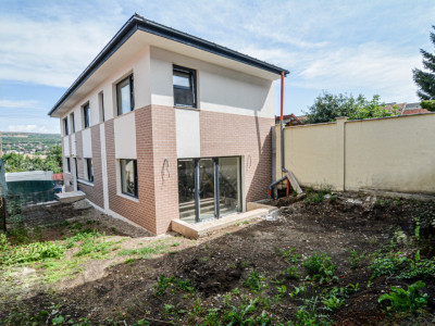 Casa individuala noua | Gruia zona de case | 145mp |7 minute de Centru
