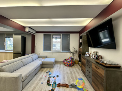 Apartament 4 camere | 83mp | Etaj 1 | Centru | Piata Mihai Viteazu