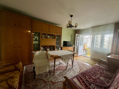 Apartament 3 camere | Decomandat | Balcon | Etaj 2 | Grigorescu