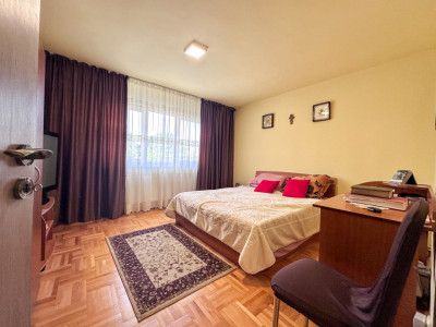 Apartament 4 camere | Decomandat | Etaj 3/10 | Cinema Dacia | Manastur