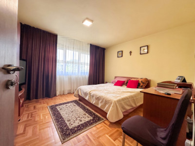 Apartament 4 camere | Decomandat | Etaj 3/10 | Cinema Dacia | Manastur