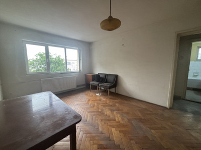 Apartament 2 camere | Etaj 4/10 | Manastur | Balcon | Calea Floresti
