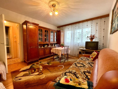Apartament cu 3 camere decomandat | Etaj 3/4 | Balcon | Manastur 