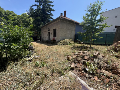 Casa cu 52mp utili | Teren 221 mp | Gheorgheni | Zona Tache Ionescu