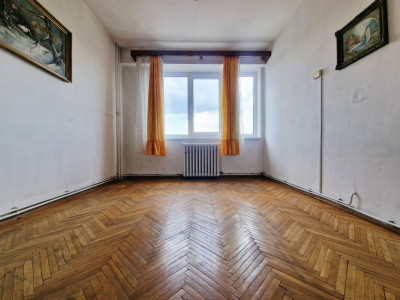 Apartament 3 camere | Decomandat | 82mp | Etaj 3/4 | Andrei Muresanu 
