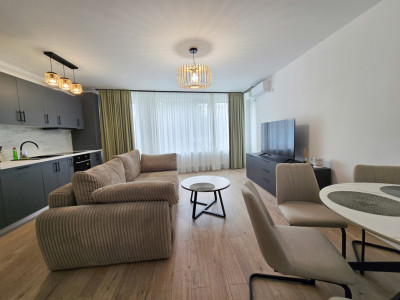 Apartament 3 camere | 80mp | Etaj 1 | Bloc nou | Parcare | Piata 1 Mai