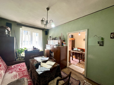 Apartament 2 camere | Etaj 1 | Balcon | Central | Piata Mihai Viteazul