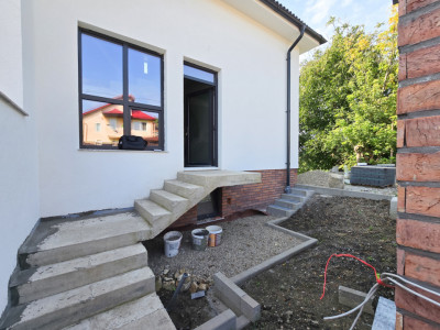 Casa tip duplex | 169mp utili | 244mp teren | Dambul Rotund | Vrancea