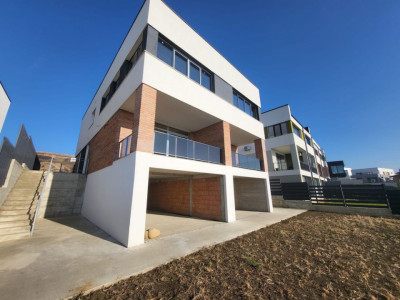 Casa tip duplex | 4 camere | 200mp teren | Panorama | Zona Voronet!